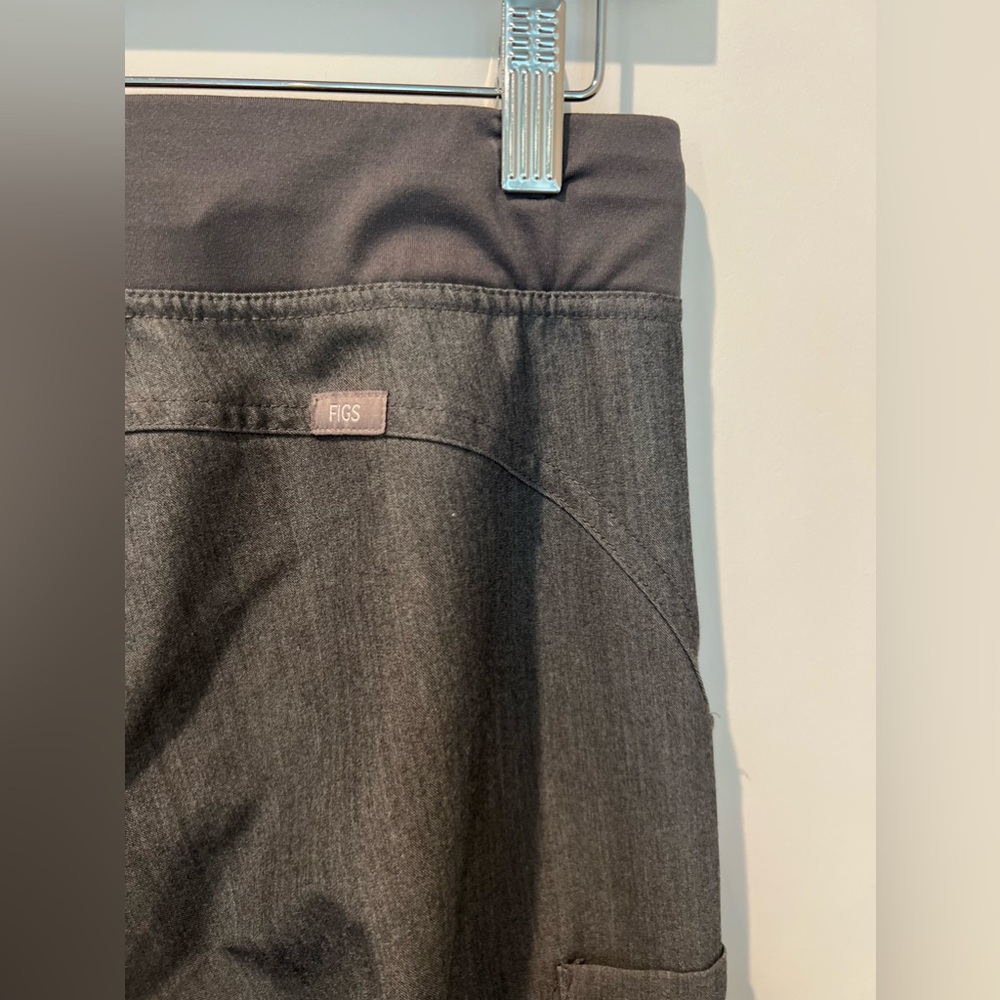 Figs Gray Women's Pants with Teal Drawstring - Picture 6 of 13